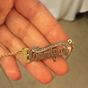 Gorgeous “Jennifer” necklace